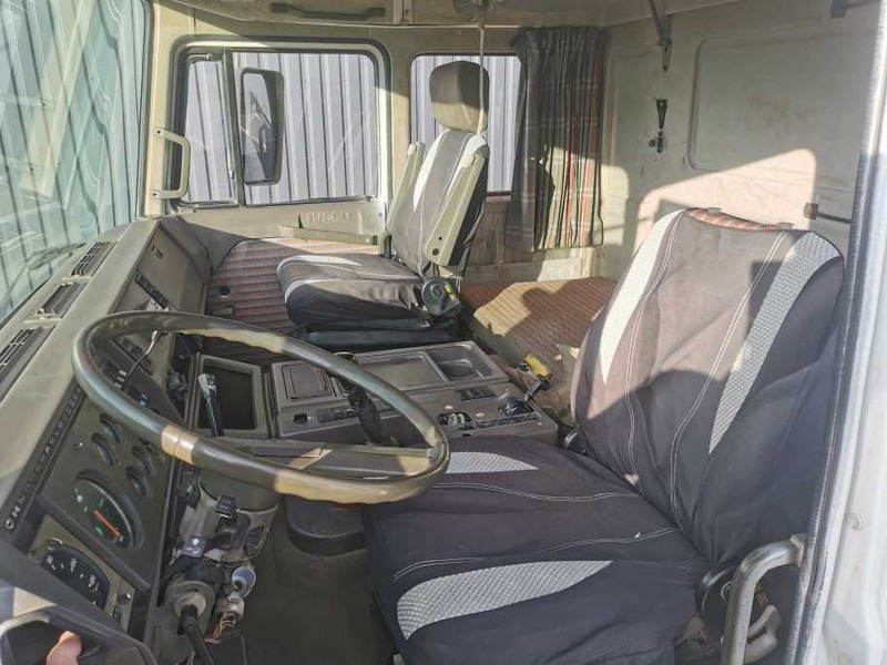 Pritsche LKW, Autokran Iveco 240E36 flatbed truck: das Bild 17