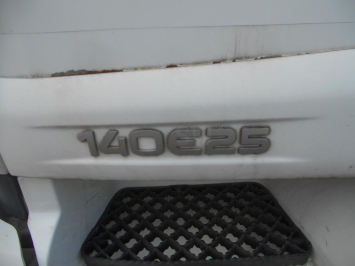Koffer LKW Iveco Eurocargo 140E25: das Bild 4