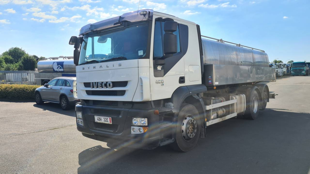 Tankwagen Iveco Stralis 420 6x2  16000 Liter - ohne Saug- und Messanlage(Nr. 5209): das Bild 4