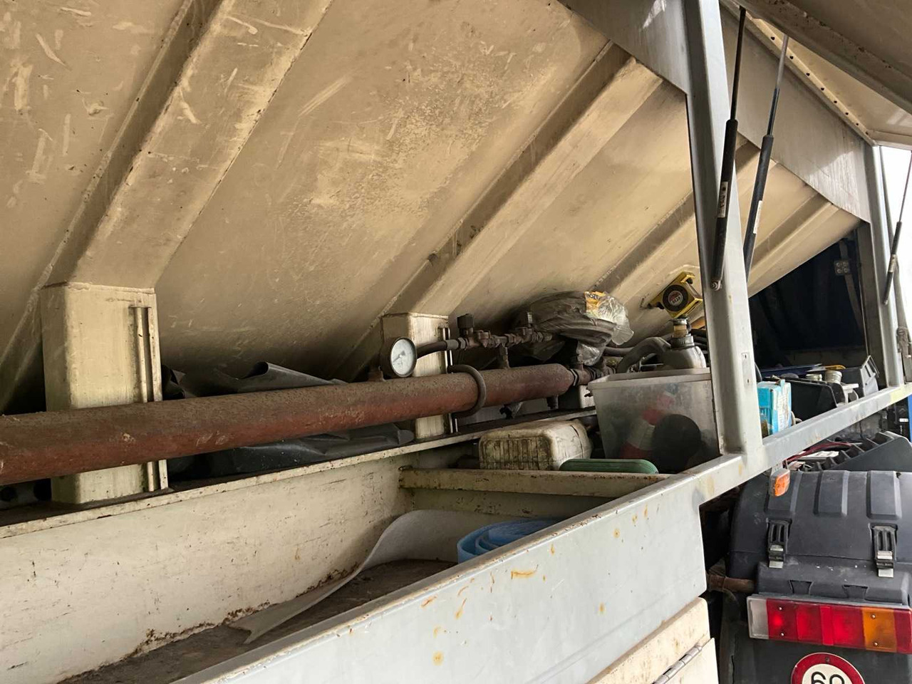 LKW KWB P-393-STI-H3 CHAPEOPLEGGER