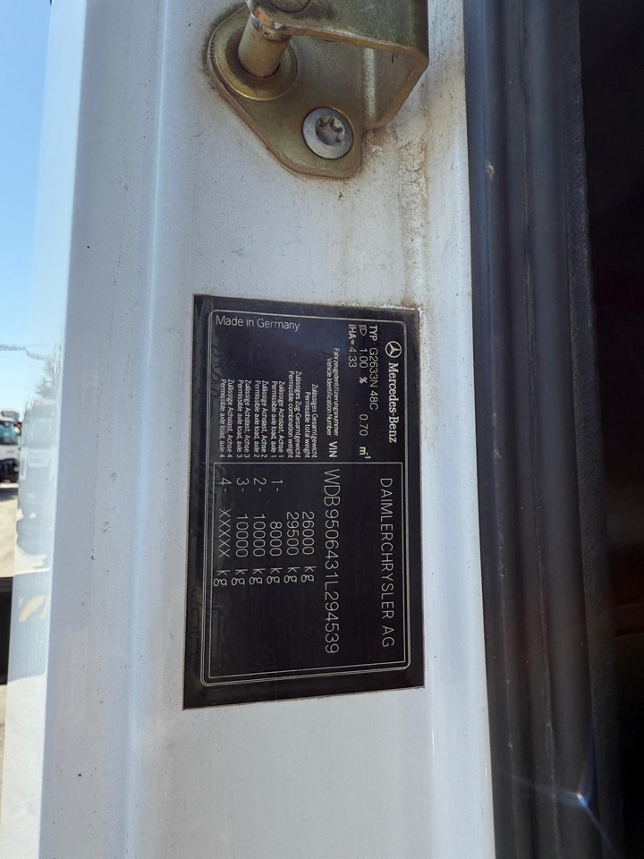 Kipper Camion bénne Mercedes Benz 2633 CC-057-HN