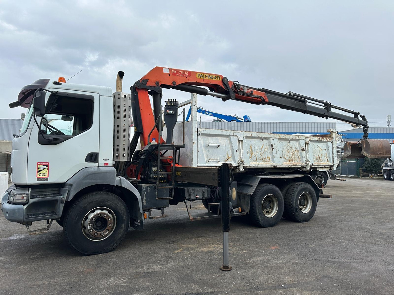 Kipper Camion bi-benne Renault CE-598-ON