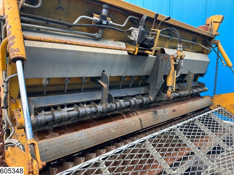 Kipper DAF CF 380 6x2, Manual, Tipper, Spreader