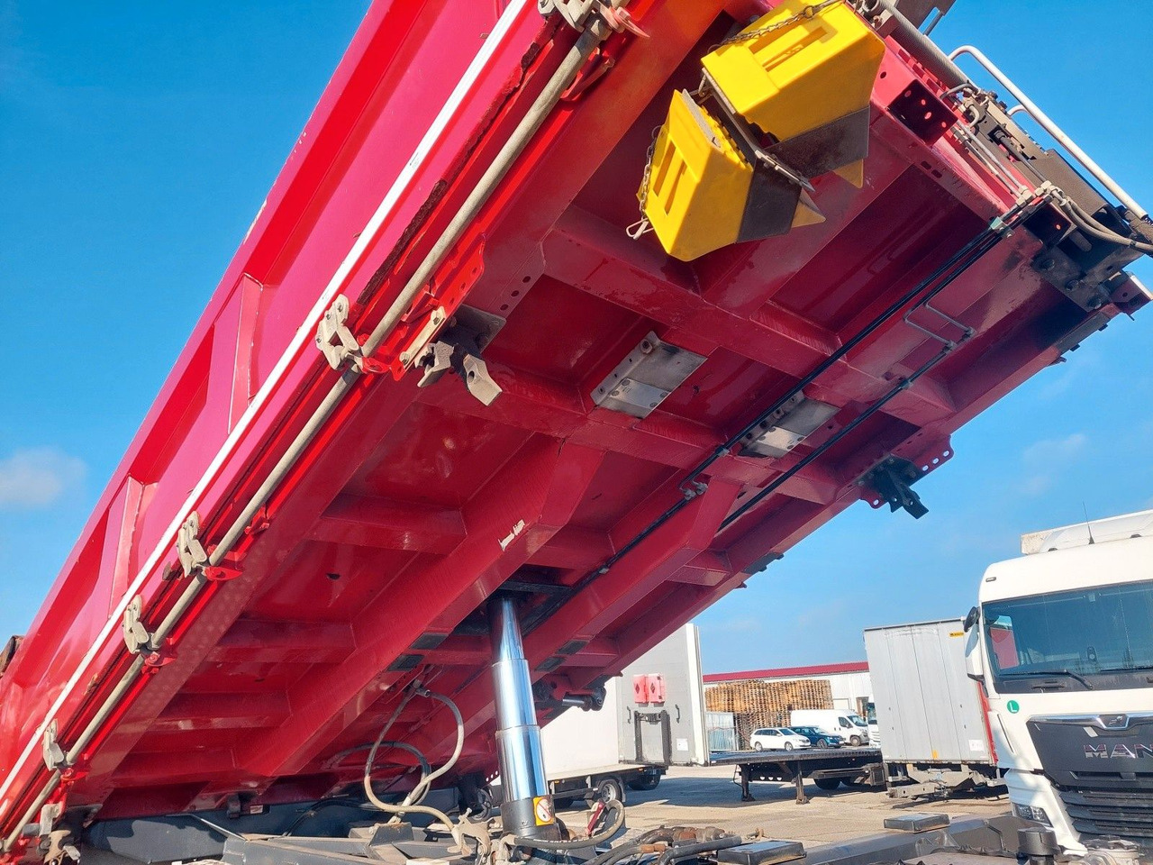 Kipper Iveco AD 260T45 BB Dautel Bordmatic 6x4