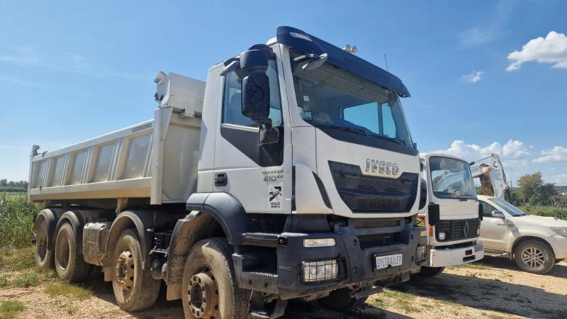 Kipper Iveco Trakker 410