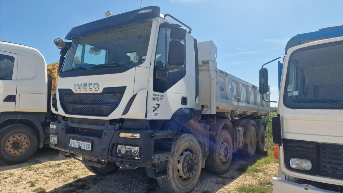 Kipper Iveco Trakker 410
