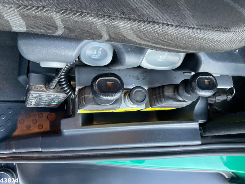 Kipper Iveco Trakker AT340T50 8x4 Euro 6 Kipper 16m³