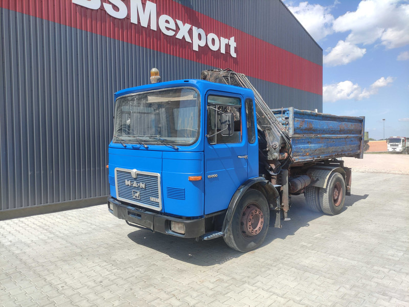 Kipper MAN 16.168 dump truck + crane