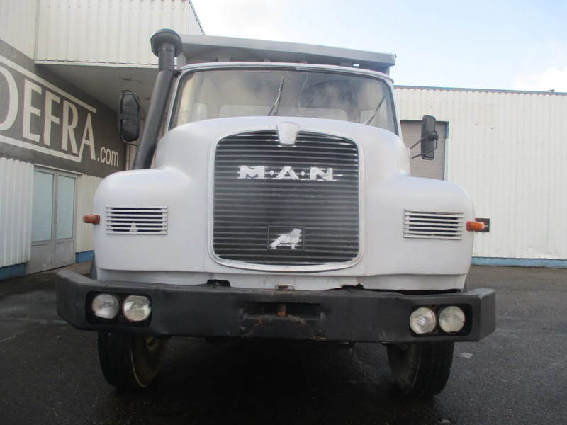 Kipper MAN 32.240 , Manual , 6x4 , Tipper truck , Spring suspension