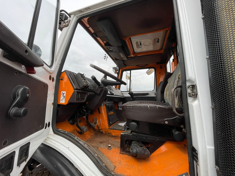 Kipper MERCEDESBENZ Unimog U1600