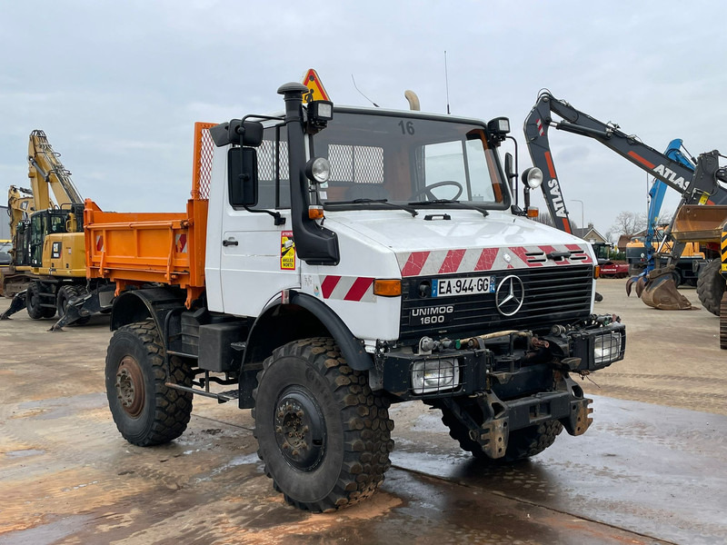 Kipper MERCEDESBENZ Unimog U1600