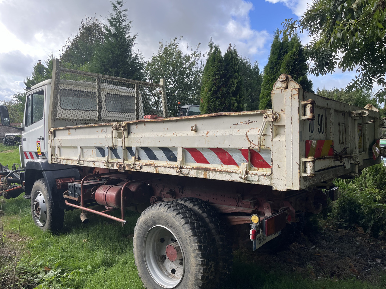 Kipper MERCEDES-BENZ 1314 benne 4x4