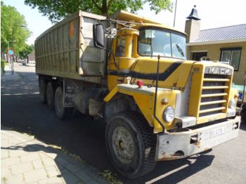 Mack DM 611S 8x4 Kipper  - Kipper