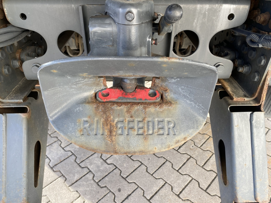 Kipper Mercedes-Benz 1832 4x2 / Fassi Kran