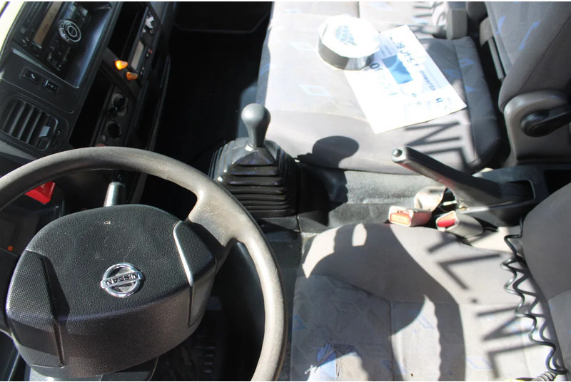 Kipper Nissan 45.13 + EURO 4 + C patent + tipper + MANUAL