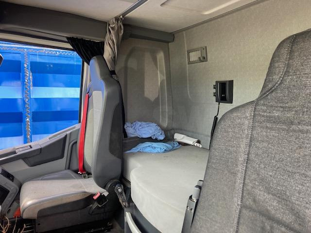 Kipper Renault C-Series 460