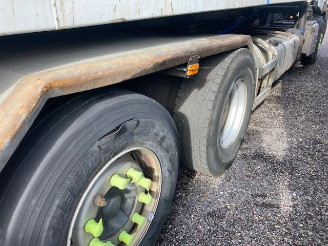 Kipper Renault C-Series 460