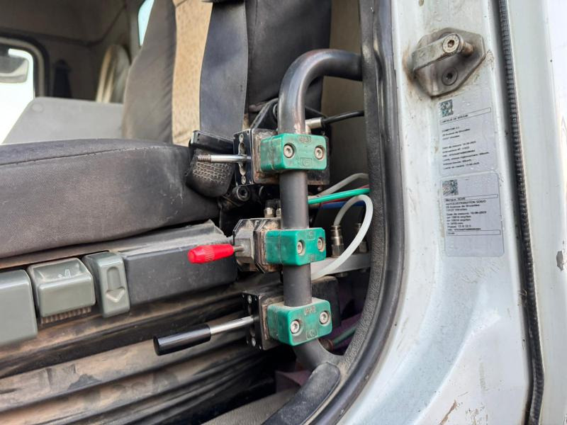 Kipper Renault Kerax 410 DXI