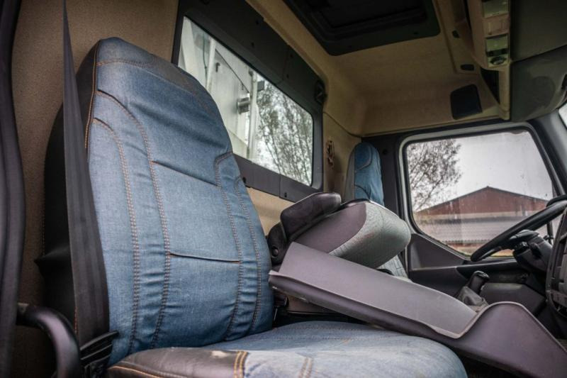 Kipper Renault PREMIUM 320