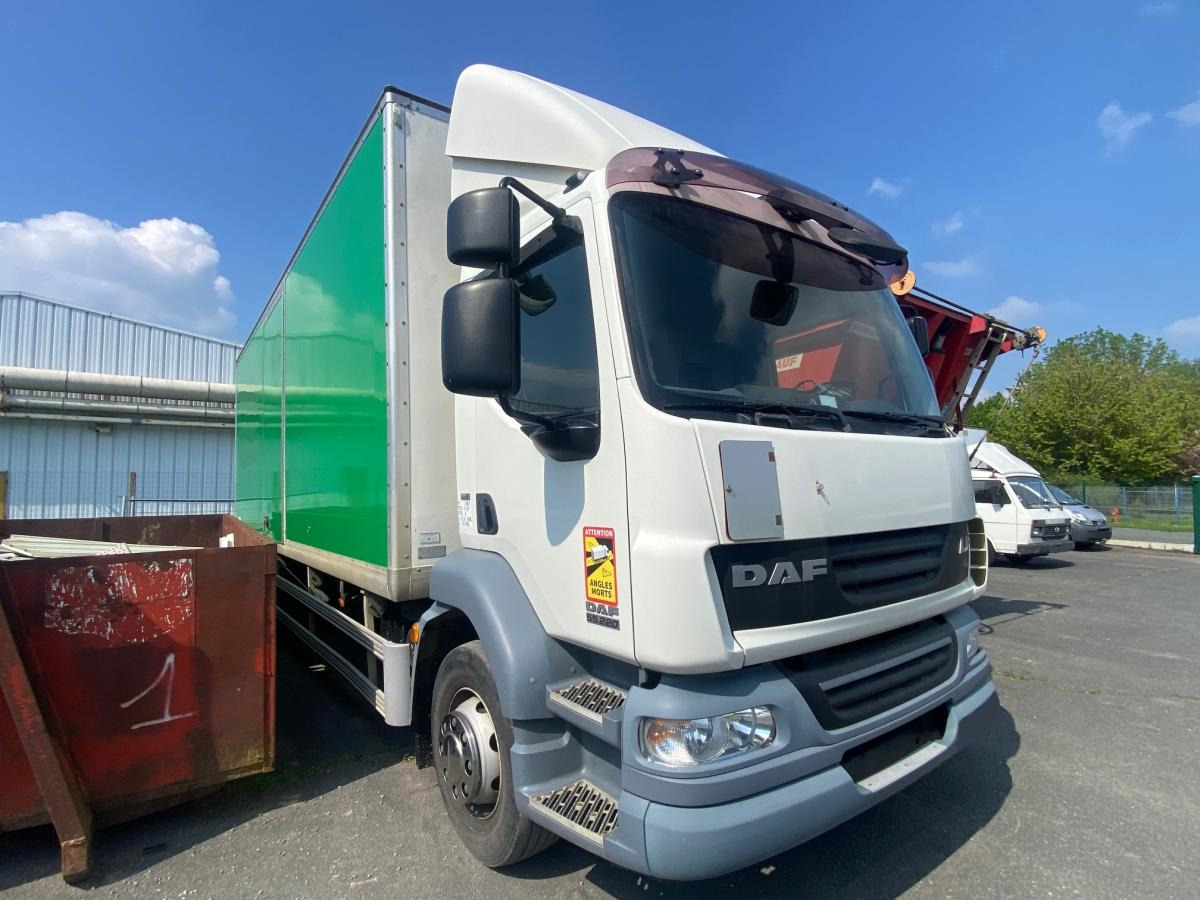 Koffer LKW DAF LF 55.220