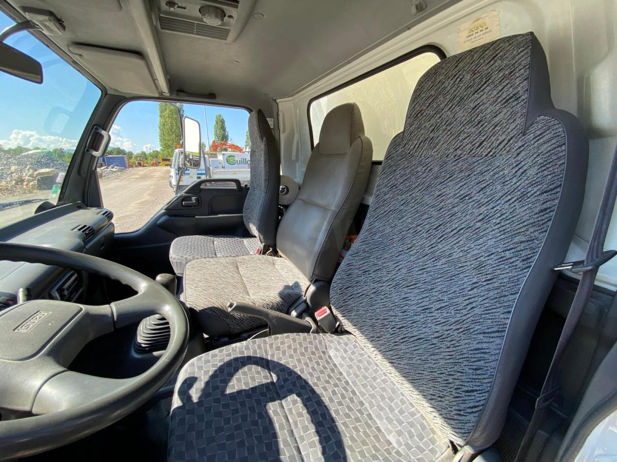 Koffer LKW ISUZU Camion SÉRIE N AVEC 2 STRUCTURES CHAPITEAUX