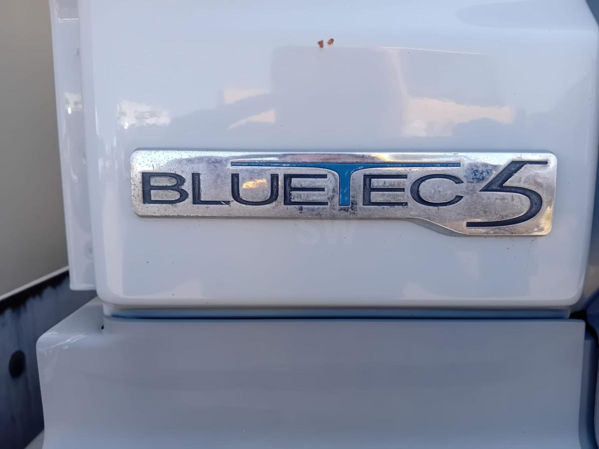 Koffer LKW Mercedes Axor 1829