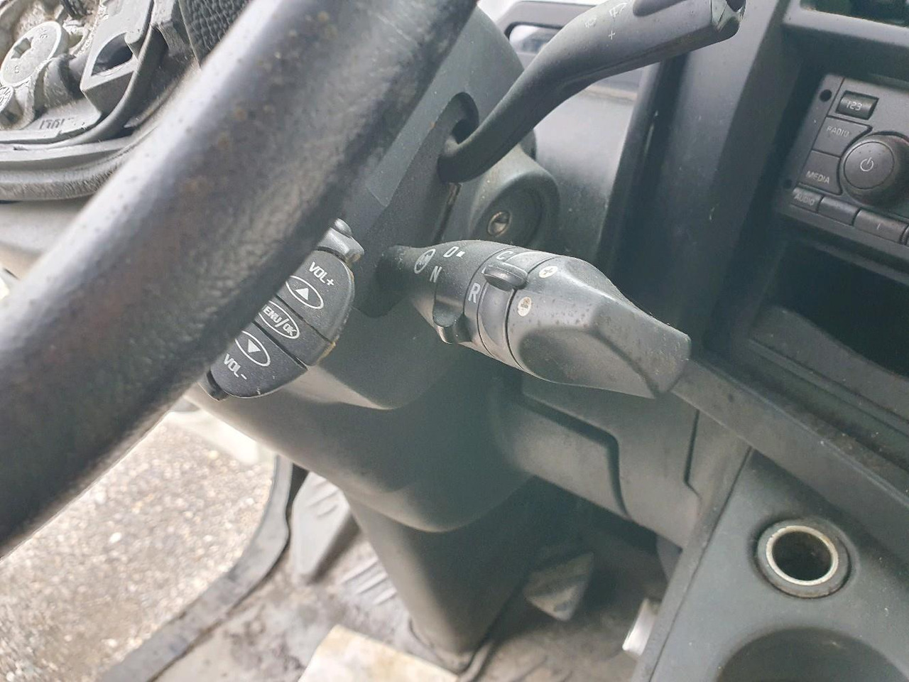 Koffer LKW RENAULT D 12 DTI 215