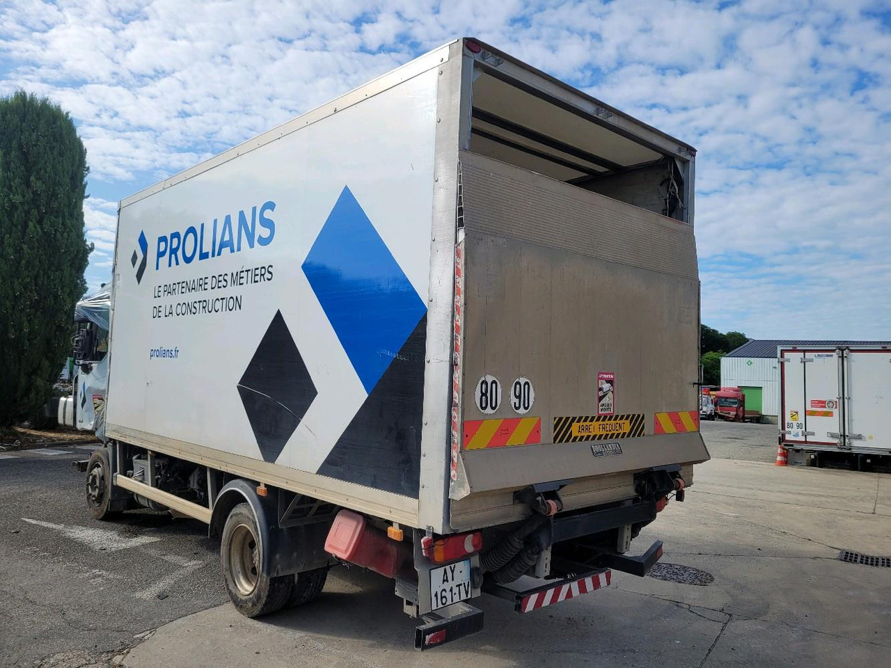 Koffer LKW RENAULT MIDLUM 180 DXL