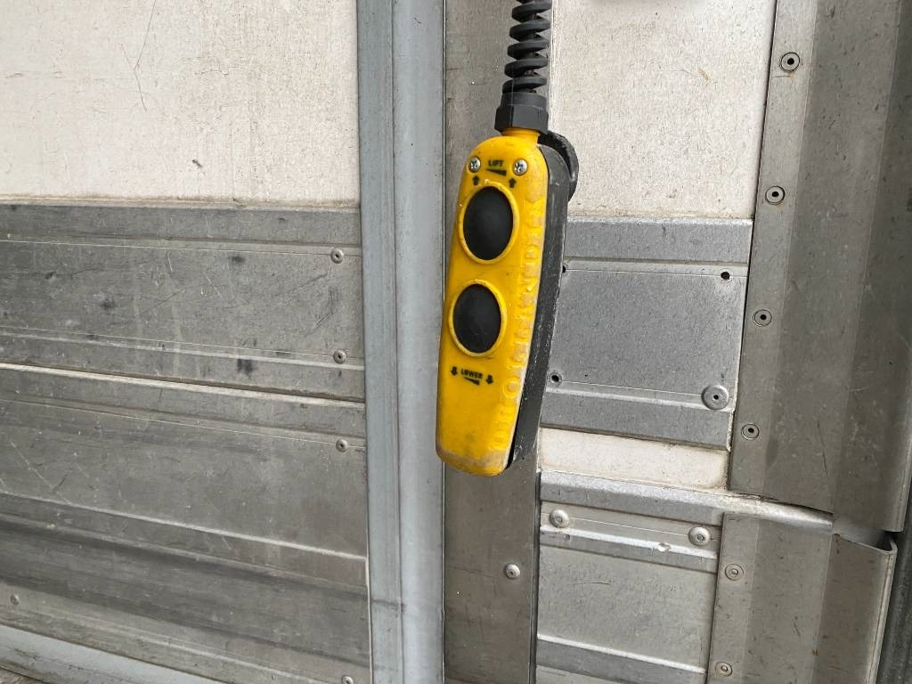 Kühlkoffer LKW Renault D240 /LAMBERET/CARRIER 1150 *A REPARER*