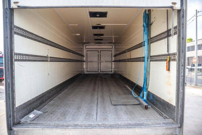 Kühlkoffer LKW Volvo FM340+POUSSIN/CHICKEN/KUIKEN/KÛKEN