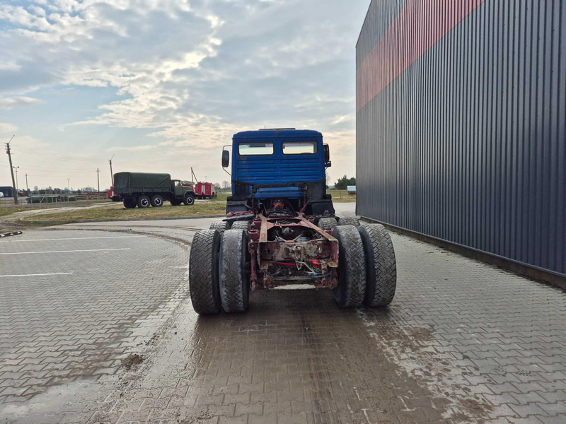 Fahrgestell LKW MAN 24.242: das Bild 5