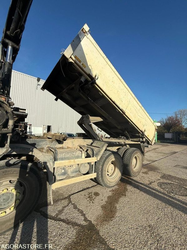 LKW MAN 8x4 - 32-400 BiBenne grue - 11.2014 / 375000 KM