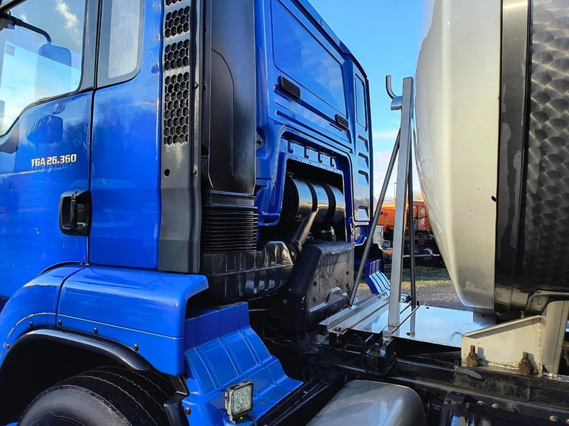 Tankwagen Für die Beförderung von Milch MAN TGA 26.360 6X2 TANK IN INSULATED STAINLESS STEEL 15500L 2 COMP: das Bild 9