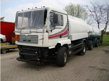 Tankwagen MAN - TGA 410: das Bild 1