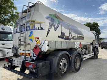 Tankwagen Für die Beförderung von Kraftstoff MAN TGM 26.340: das Bild 1