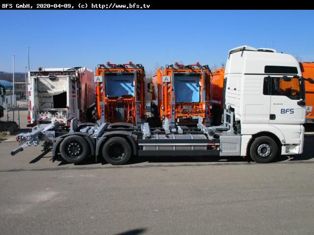 Containerwagen/ Wechselfahrgestell LKW MAN TGX 26.510 6x2-2 LL Multiwechsler: das Bild 2