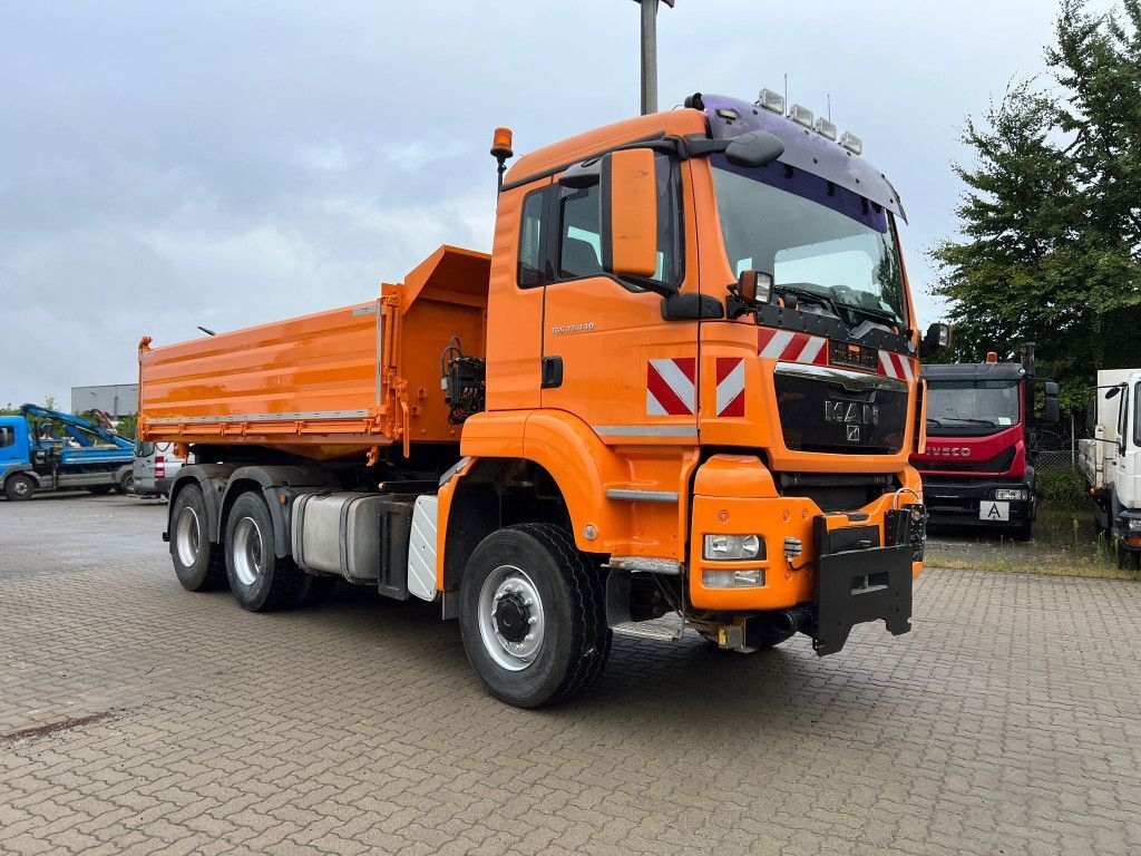 Kipper MAN TG-S 33.440 AK 6x6 3-Achs Allradkipper: das Bild 2