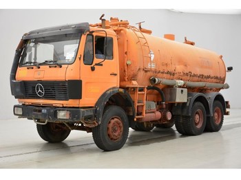 Tankwagen Mercedes-Benz 2225 B - V8: das Bild 1