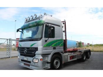 Containerwagen/ Wechselfahrgestell LKW Mercedes-Benz 2551 L 6X2: das Bild 1
