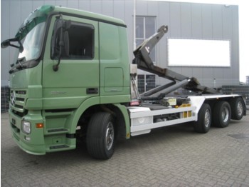 Containerwagen/ Wechselfahrgestell LKW Mercedes-Benz 3244 8x2 Triple Haak: das Bild 1