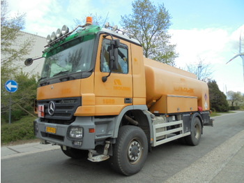 Tankwagen Für die Beförderung von Kraftstoff Mercedes-Benz ACTROS 1832 AK 4x4: das Bild 1