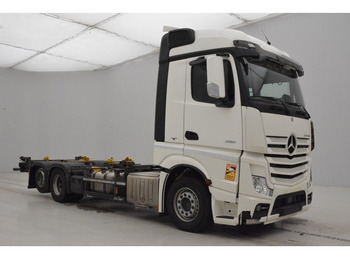 Containerwagen/ Wechselfahrgestell LKW Mercedes-Benz Actros 2545: das Bild 3