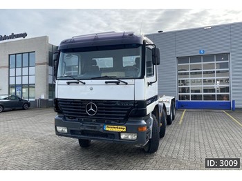 Fahrgestell LKW Mercedes-Benz Actros 3235 Day Cab, Euro 2, EPS 3 pedals - Full Steel - Big Axles - Hub reduction: das Bild 1