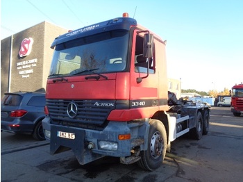 Containerwagen/ Wechselfahrgestell LKW Mercedes-Benz Actros 3340 manual/lames: das Bild 1