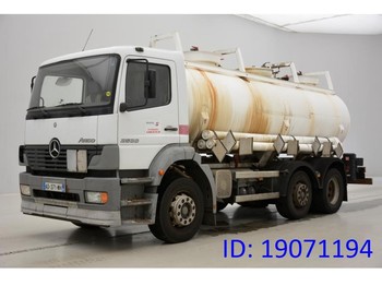 Tankwagen Für die Beförderung von Kraftstoff Mercedes-Benz Atego 2533 - 6x2: das Bild 1