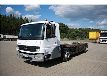 Containerwagen/ Wechselfahrgestell LKW Mercedes-Benz Rangierer KAMAG Wiesel mit Sattelplatte: das Bild 1