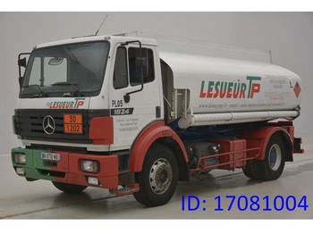 Tankwagen Für die Beförderung von Kraftstoff Mercedes-Benz SK 1824: das Bild 1