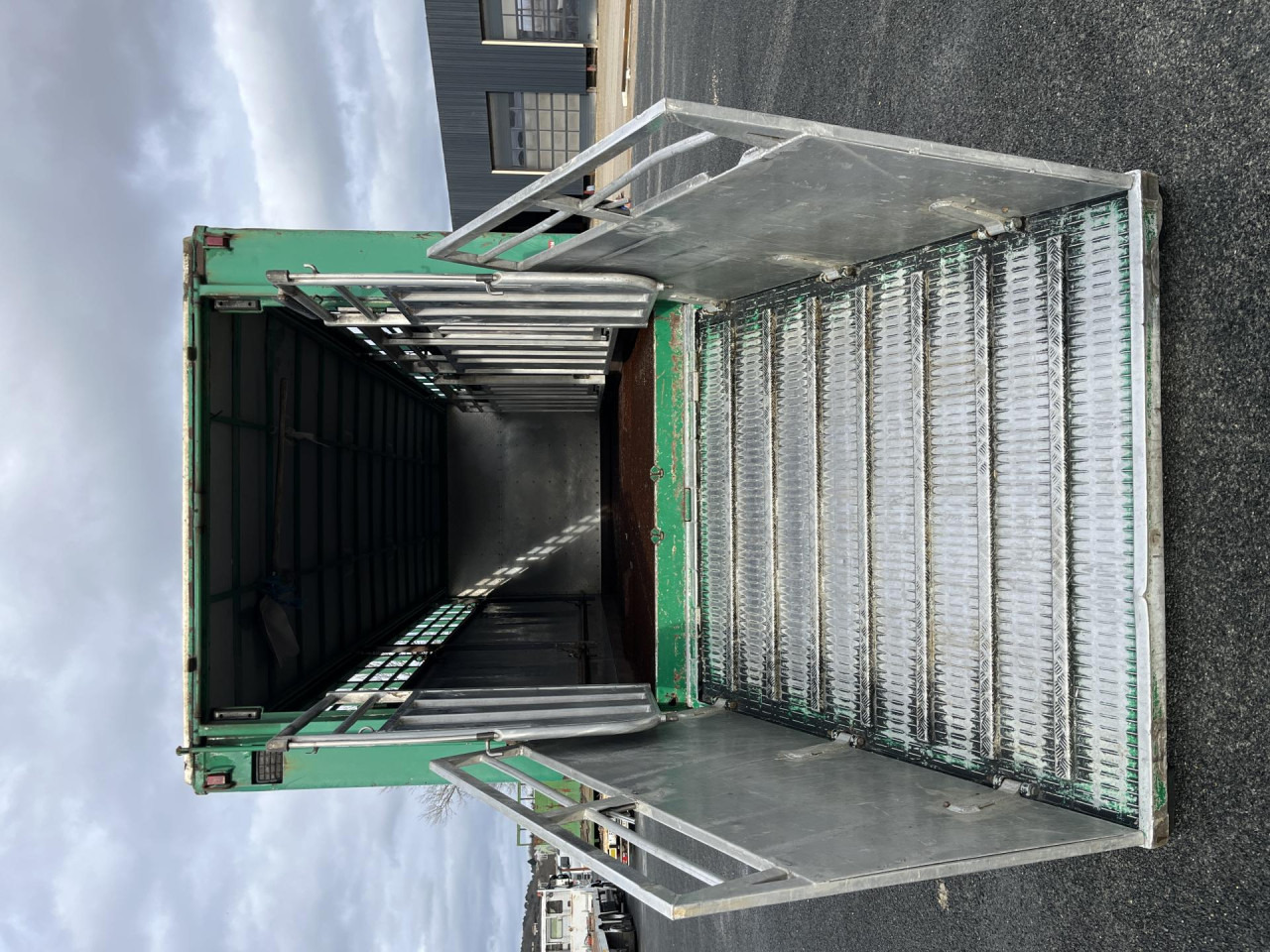 Pferdetransporter DAF CF410