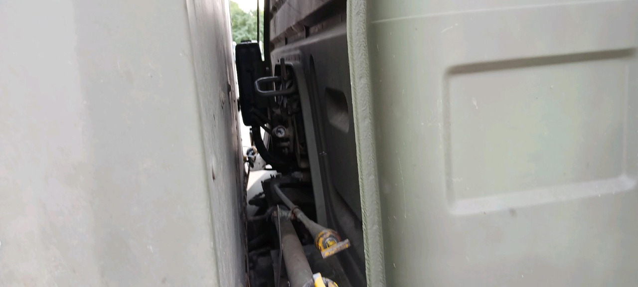 Pferdetransporter RENAULT M180 PORTEUR BETAILLERE