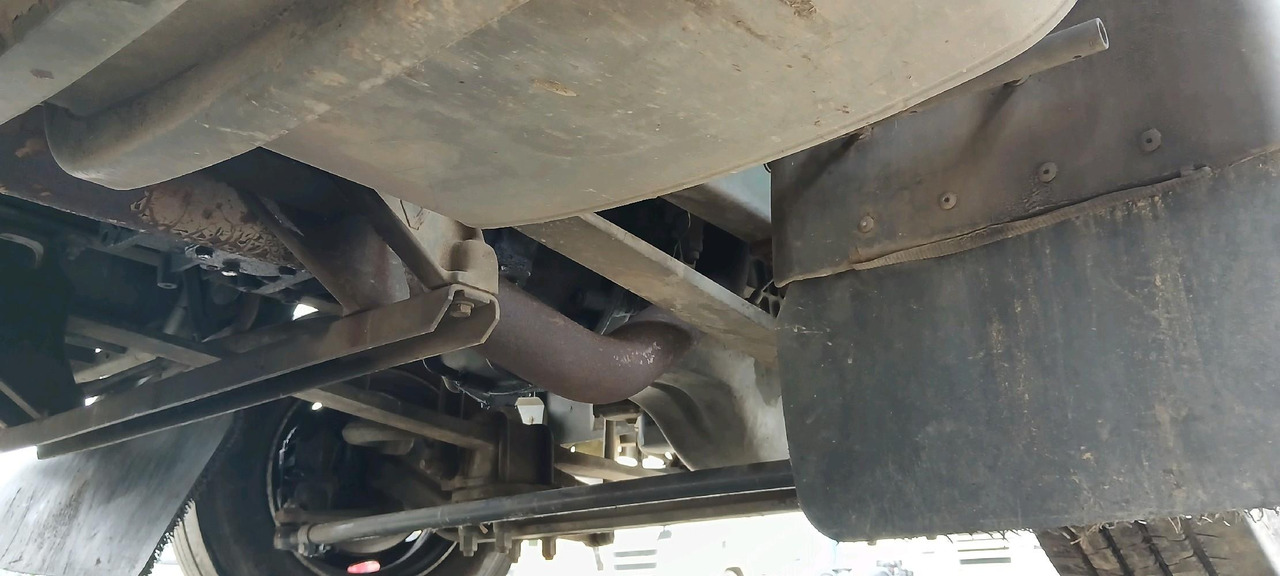 Pferdetransporter RENAULT M180 PORTEUR BETAILLERE